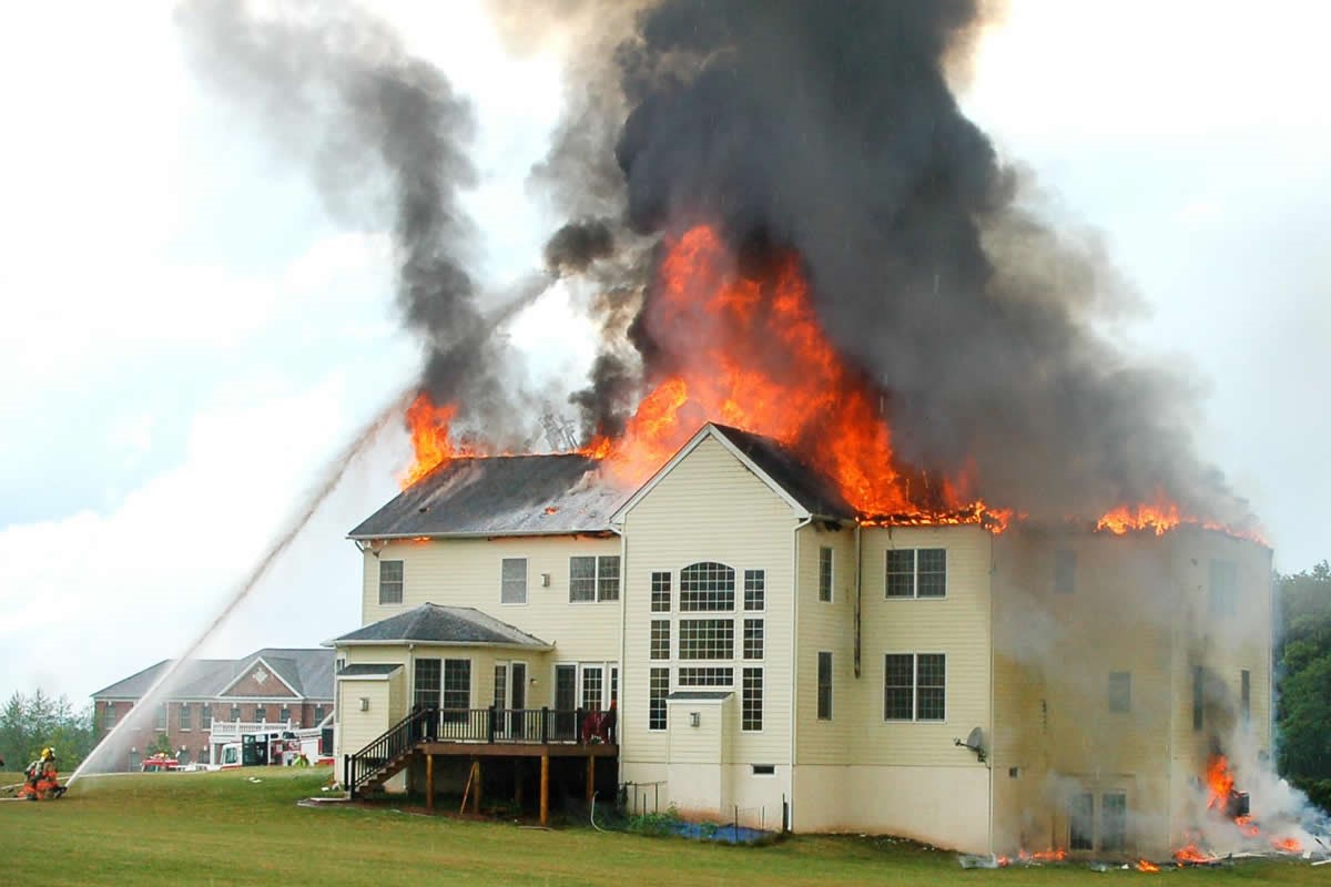 Stages of Fire - How a Small Flame Becomes a Major House Fire